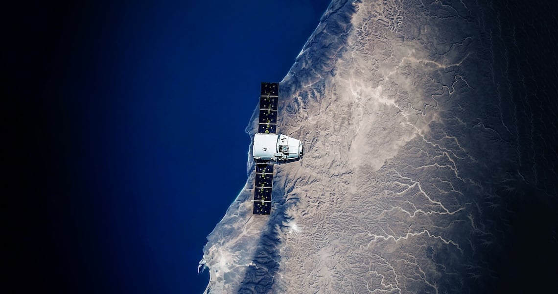 Missile or spacecraft guidance control policy for uncertain dynamical systems