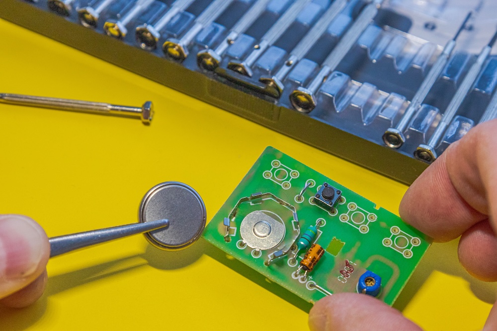 Photoconductive semiconductor switch